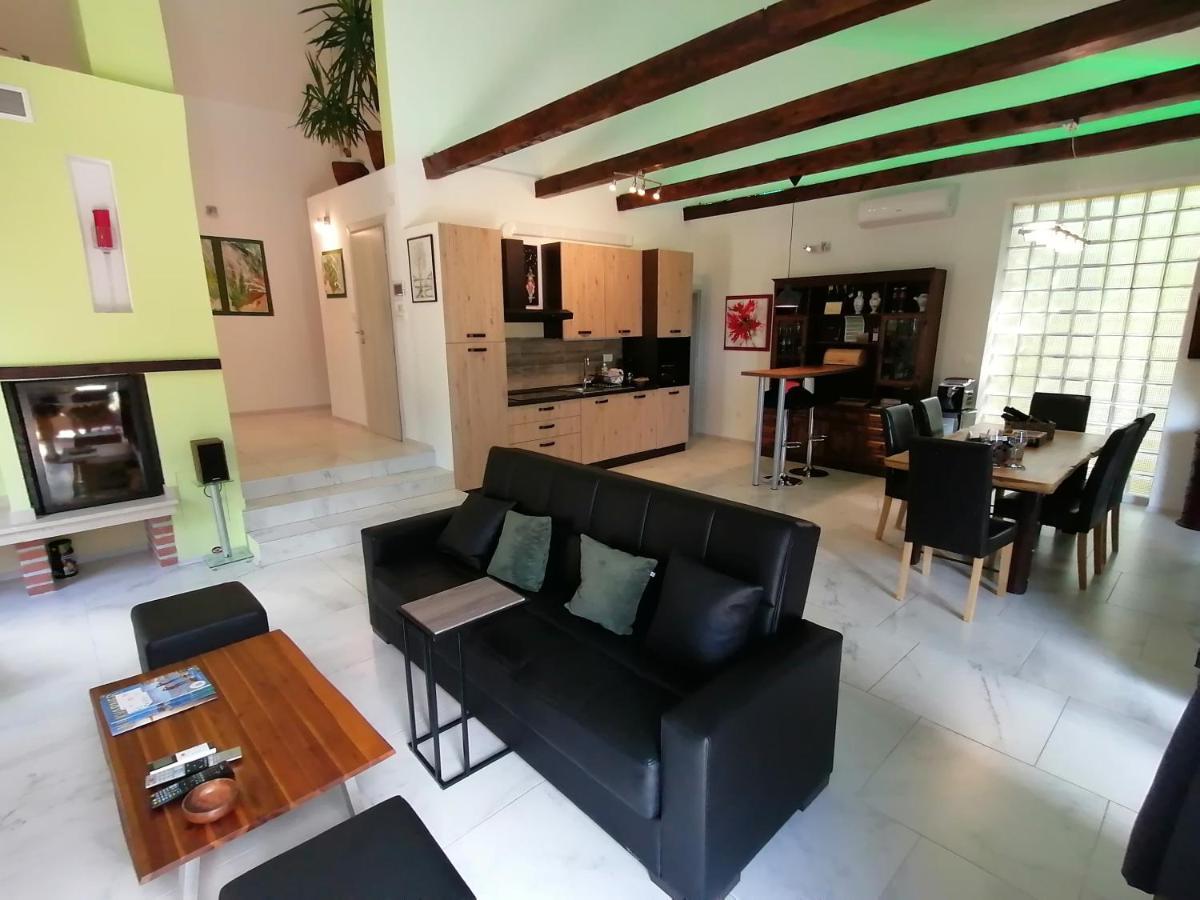 The Forest House Krk 2 Kras Exterior foto